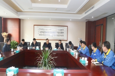 平湖市副市长管立松一行莅临景兴纸业慰问高端人才